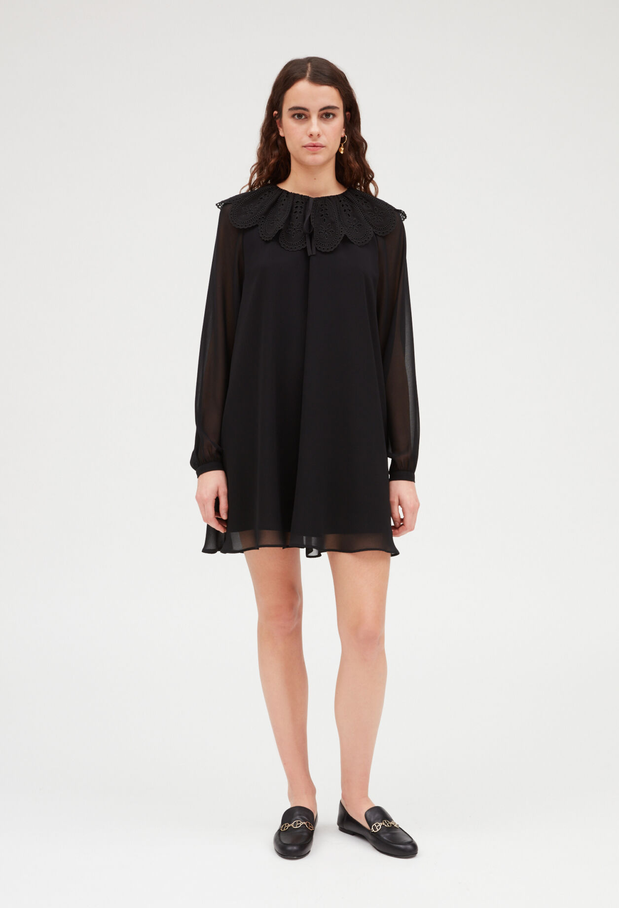 Rifi short dress with large collar