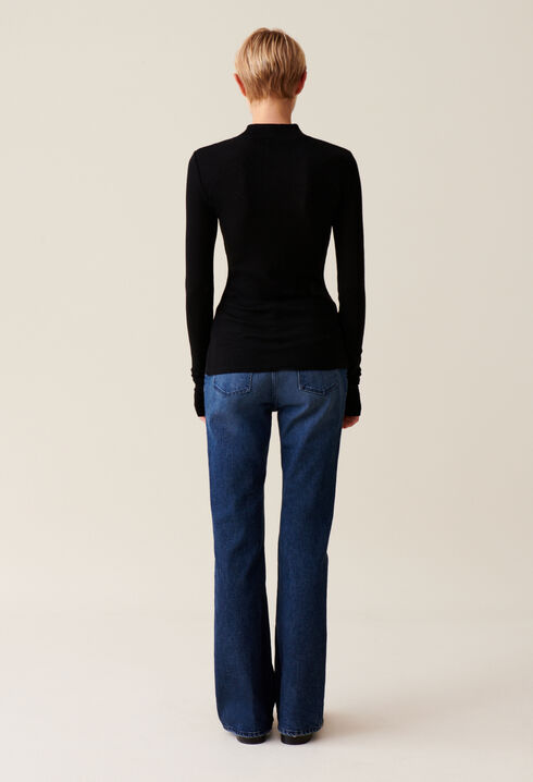 Wool top with long sleeves