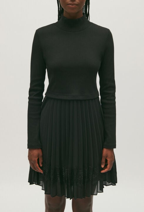 Twist short black pleated dress 