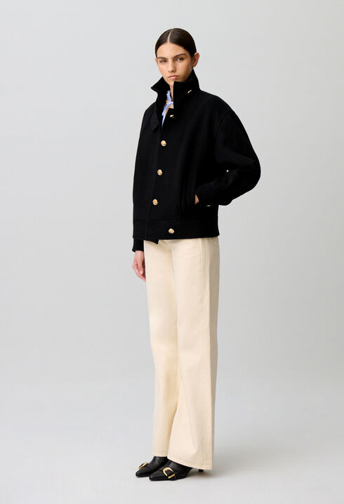 Short gold blouson coat
