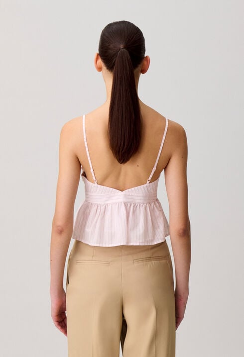 Low-cut top