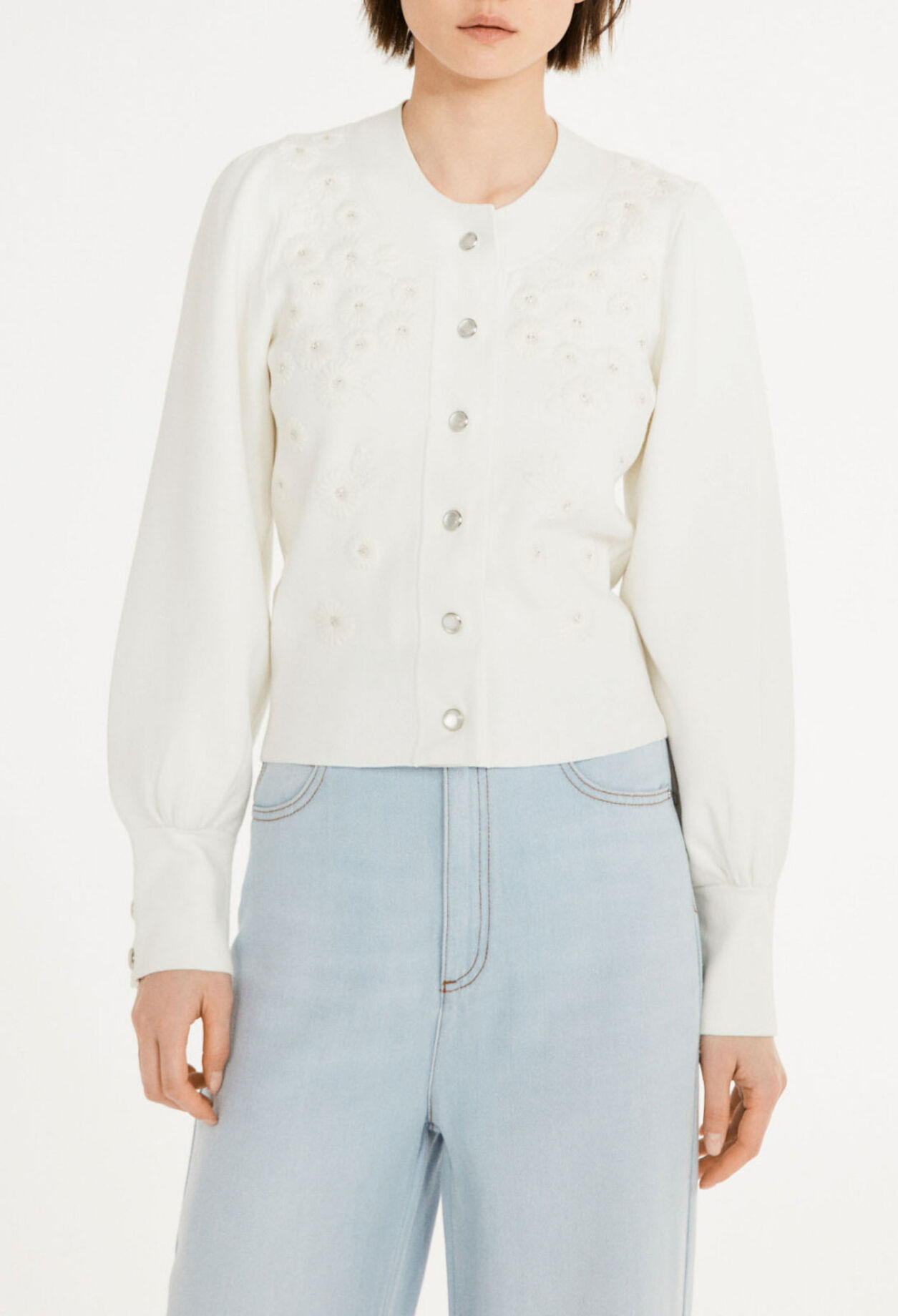 Cardigan with embroidered flowers Cardigan with embroidered flowers