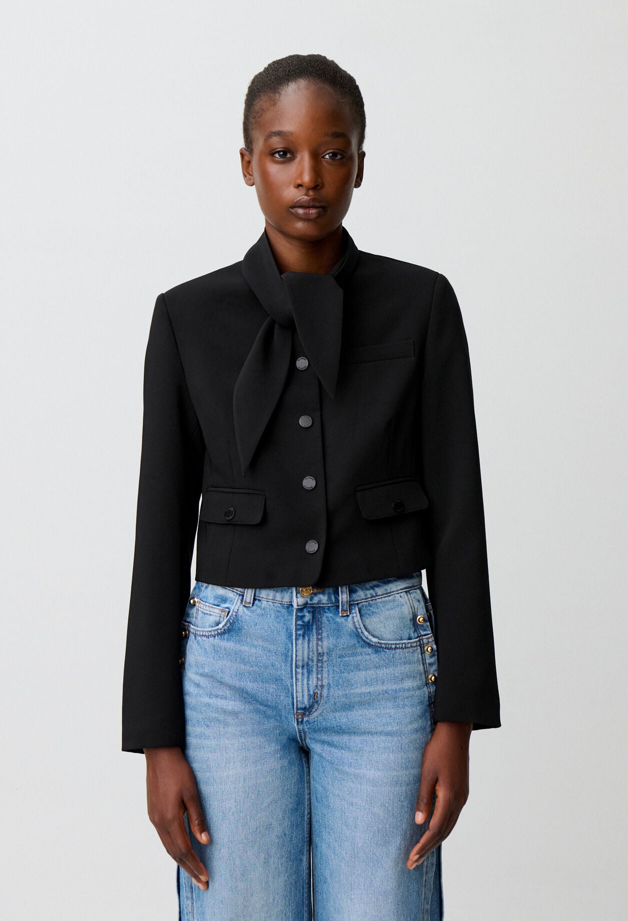 Jacket with removable scarf collar