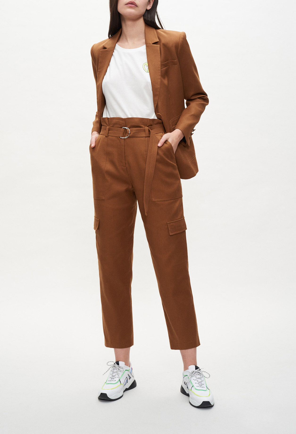 Straight-leg trousers with pockets Straight-leg trousers with pockets