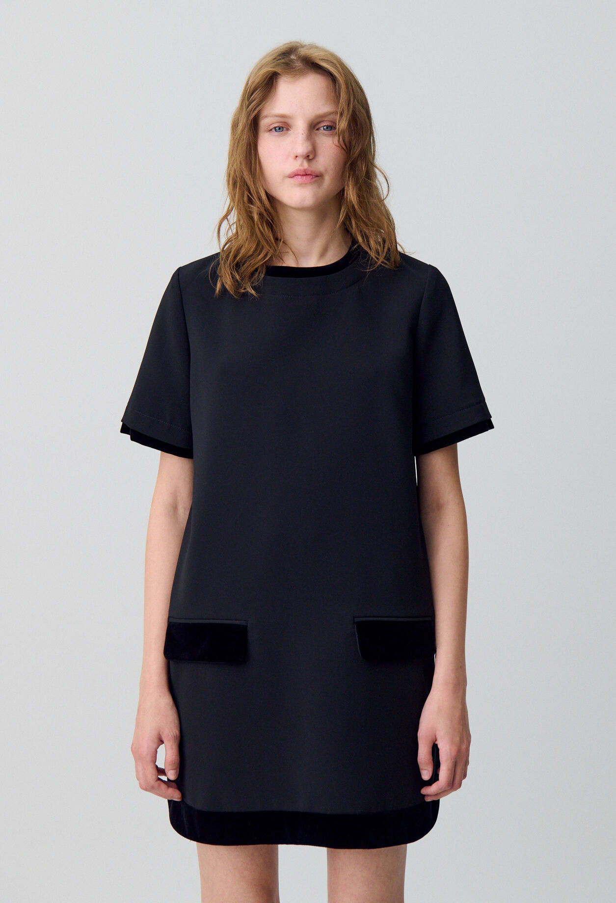 Short velvet dress Short velvet dress