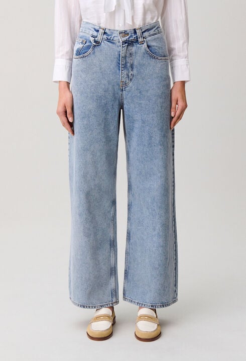 Wide-leg denim jeans