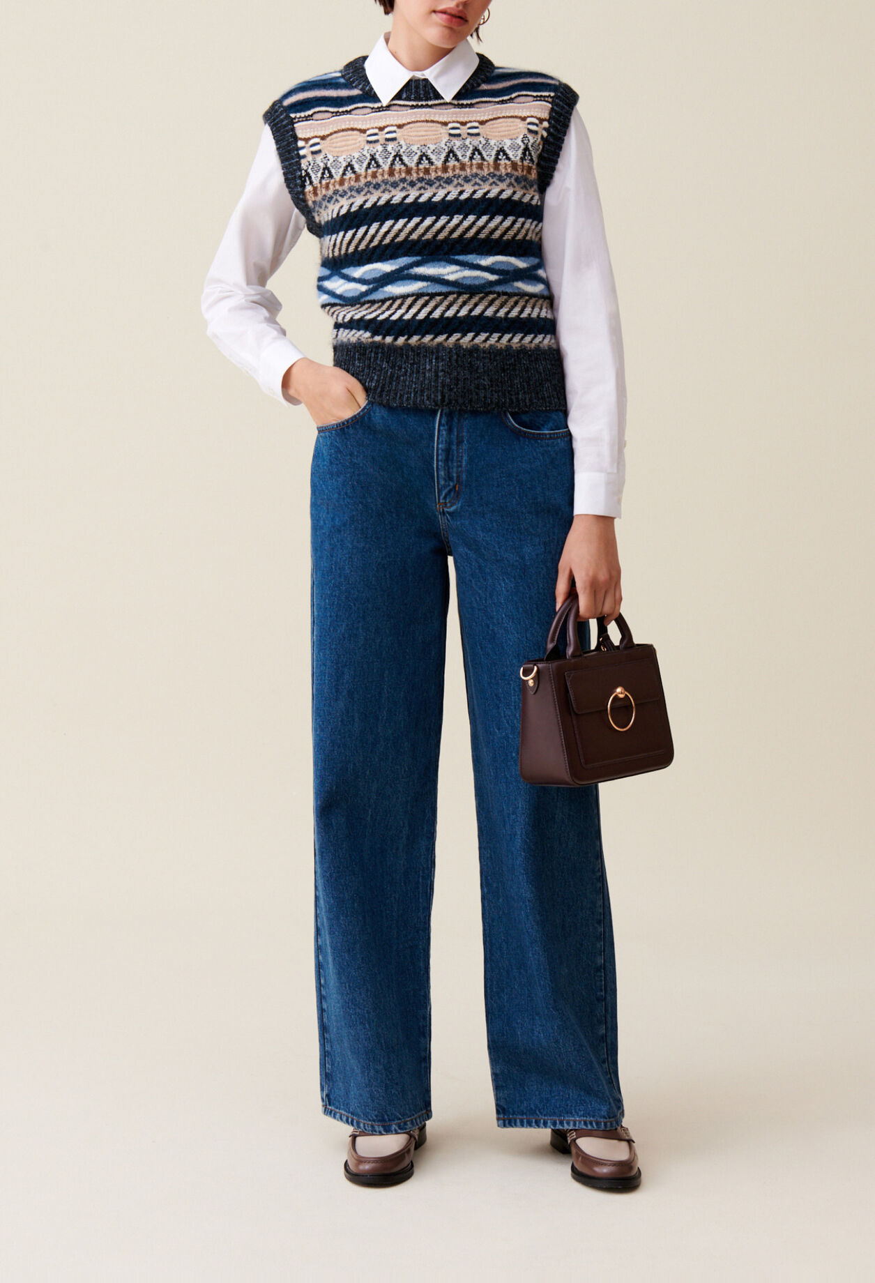 Sleeveless patterned striped jumper