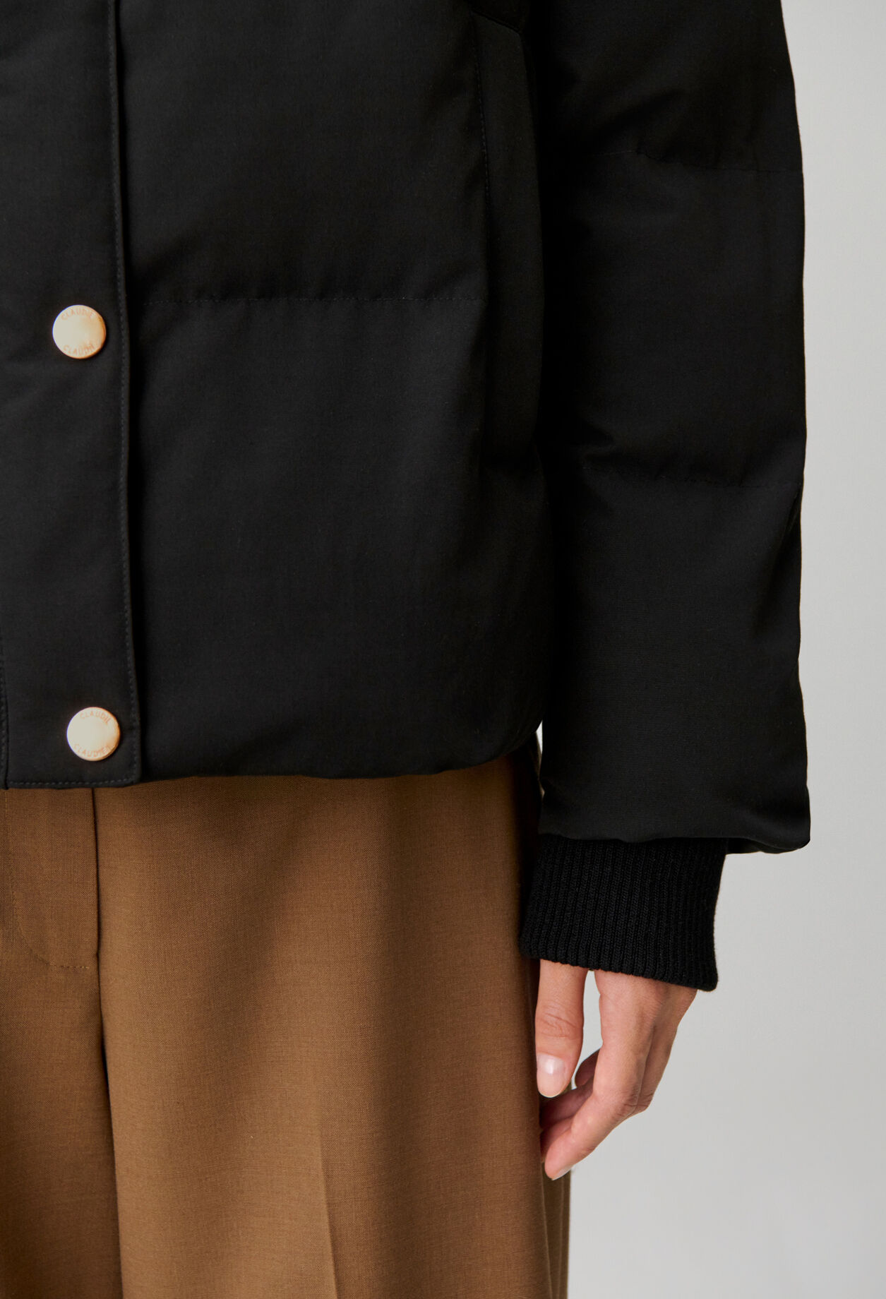 Short oversized high-neck puffer