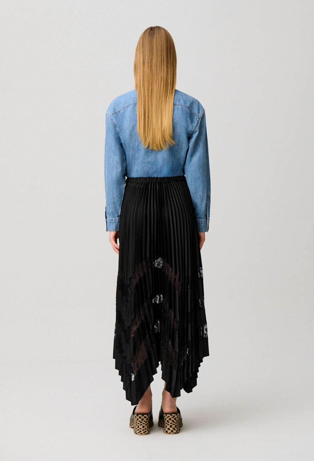 Pleated satin and lace skirt
