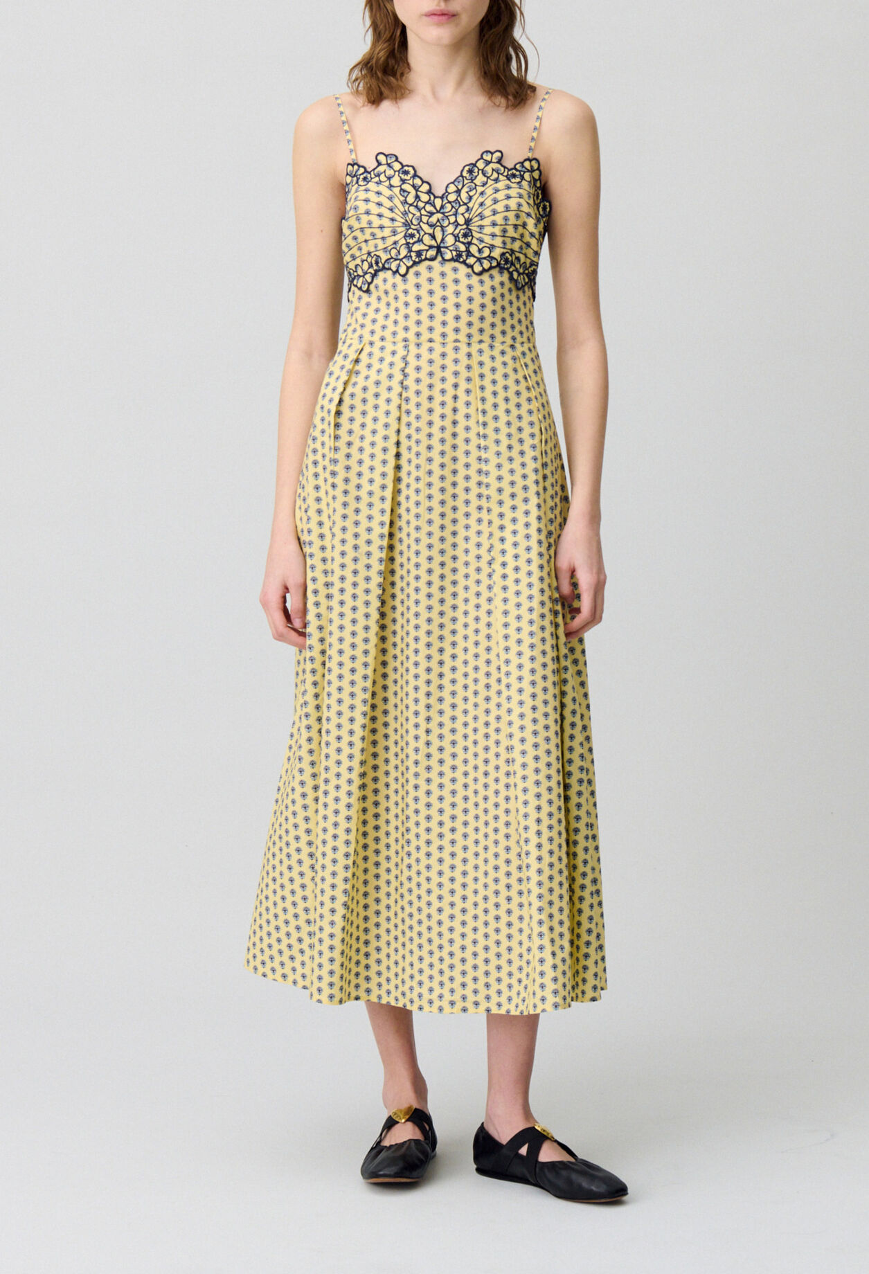 V-neck maxi dress