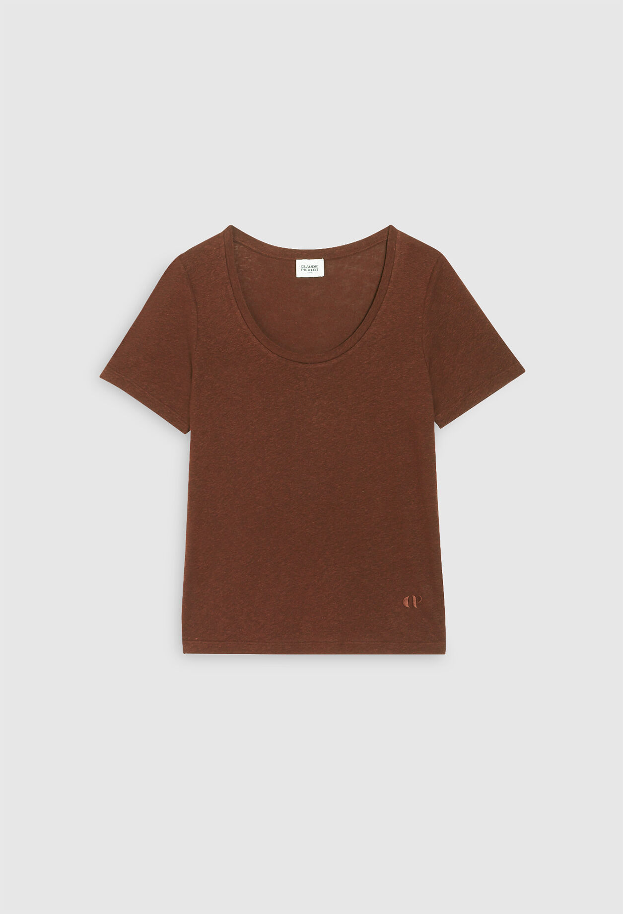 Short-sleeved t-shirt