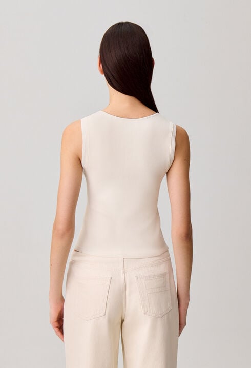 Round neck knitted top