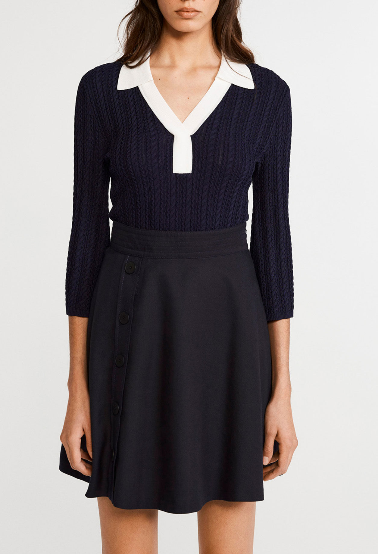 Short-sleeved knit top