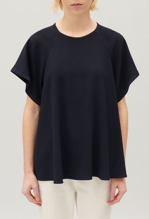 Navy short-sleeved top