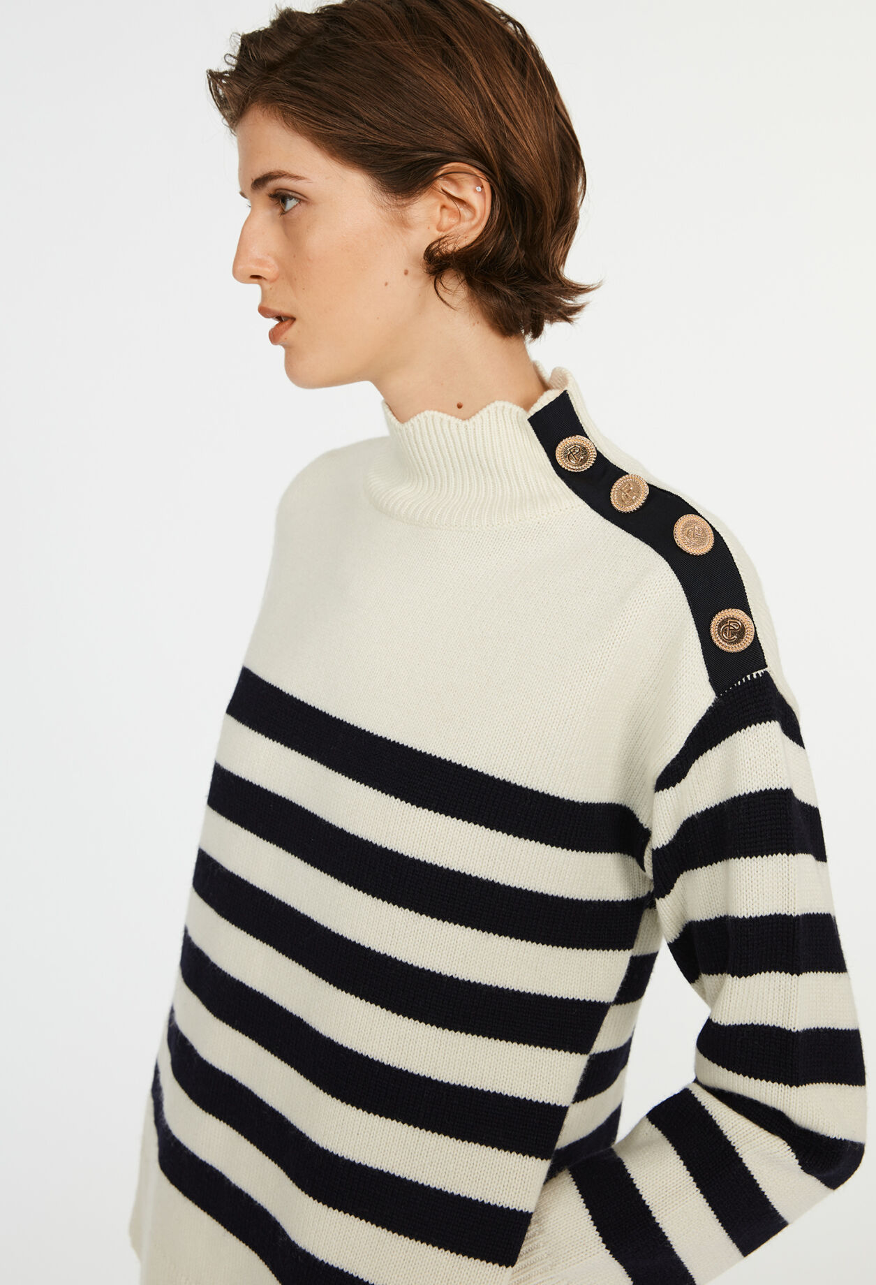 Pull marin &agrave; col montant