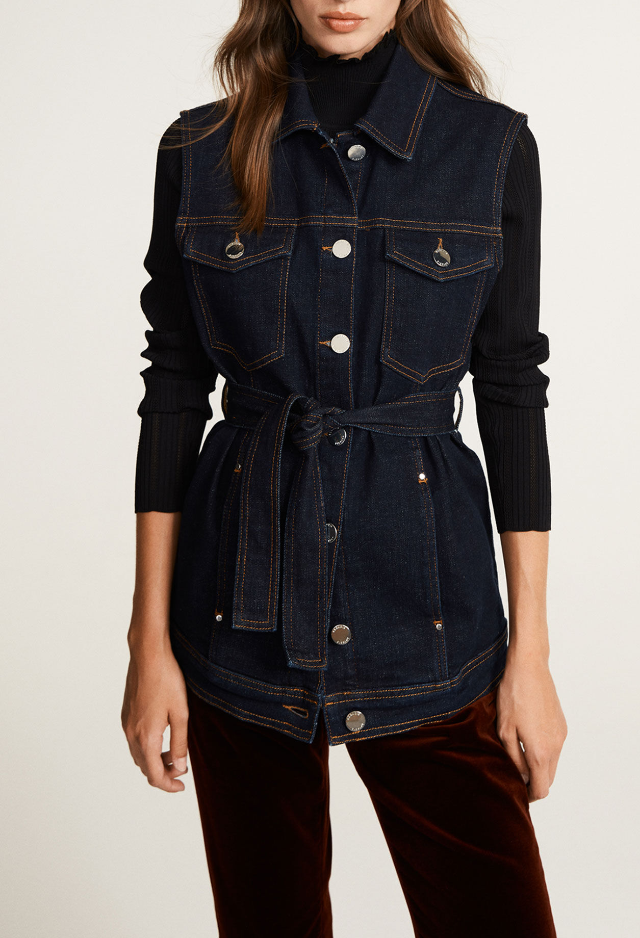 Sleeveless denim jacket