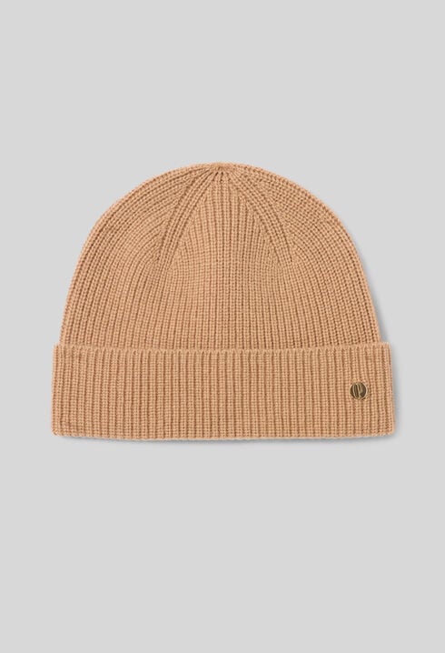 Knitted wool beanie