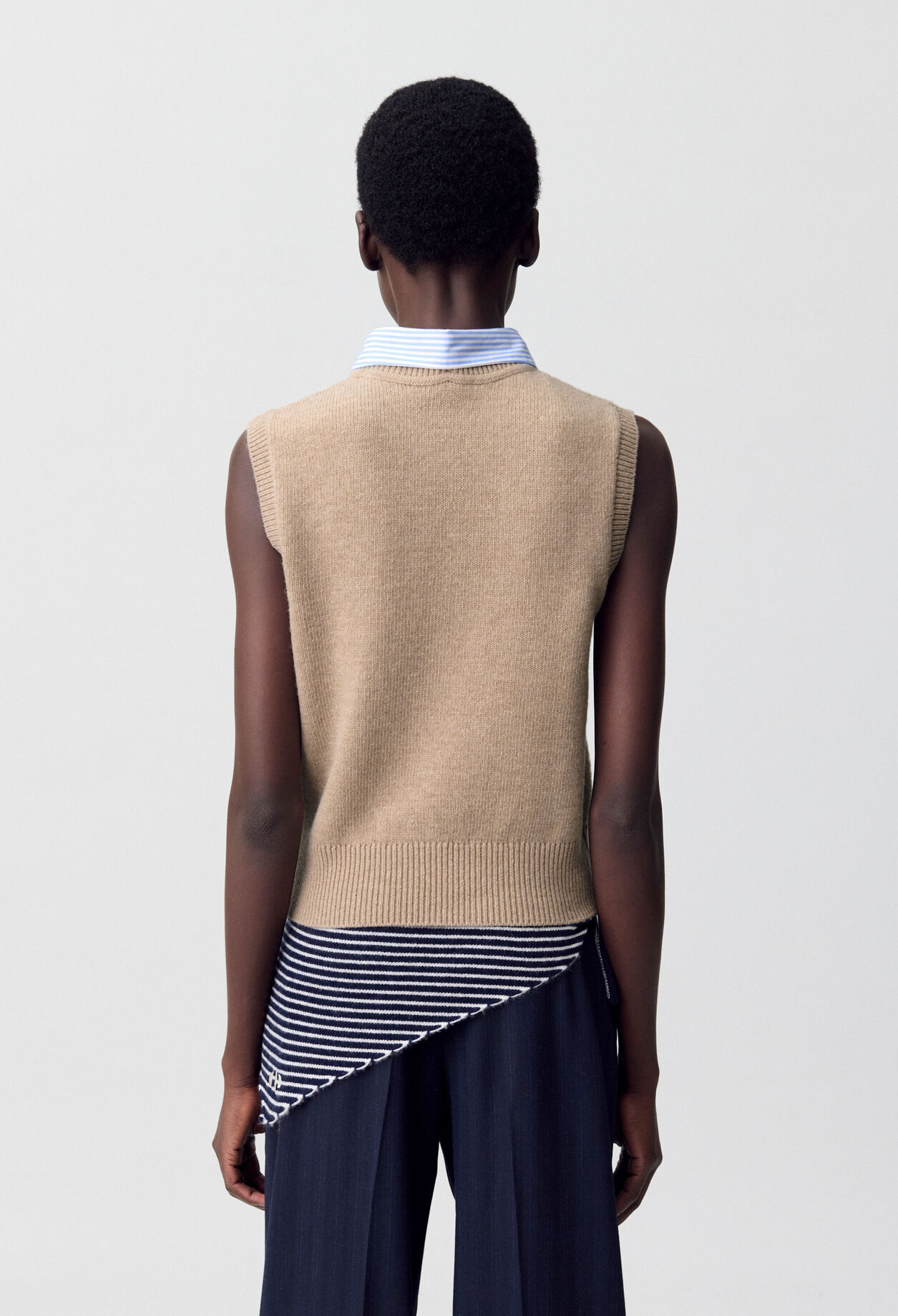 Sleeveless Jumper Removable Collar