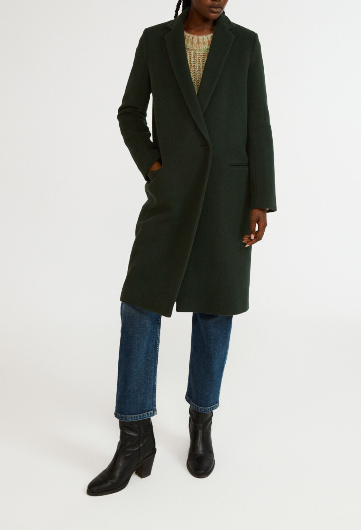 Mid-length coat Mid-length coat