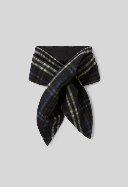 Double-sided check scarf