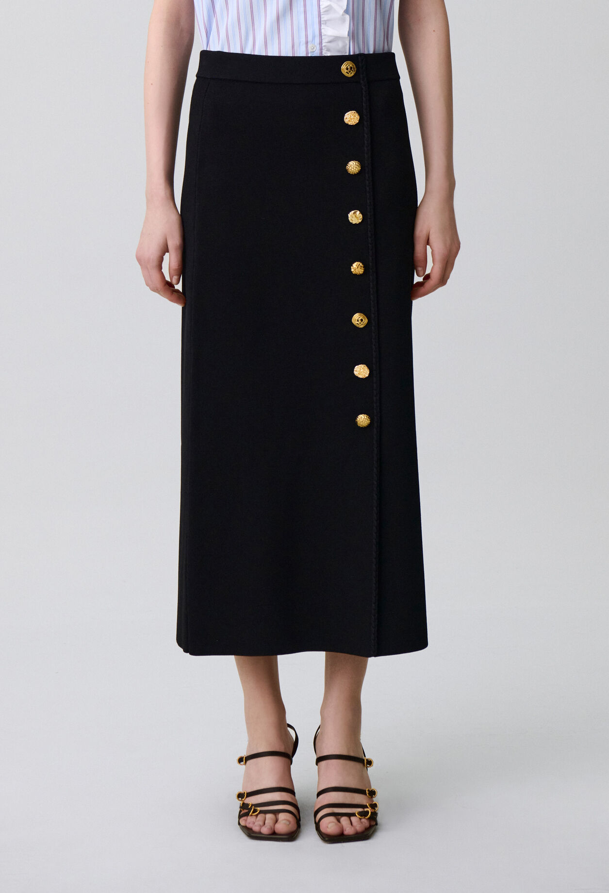 Fitted knitted midi skirt