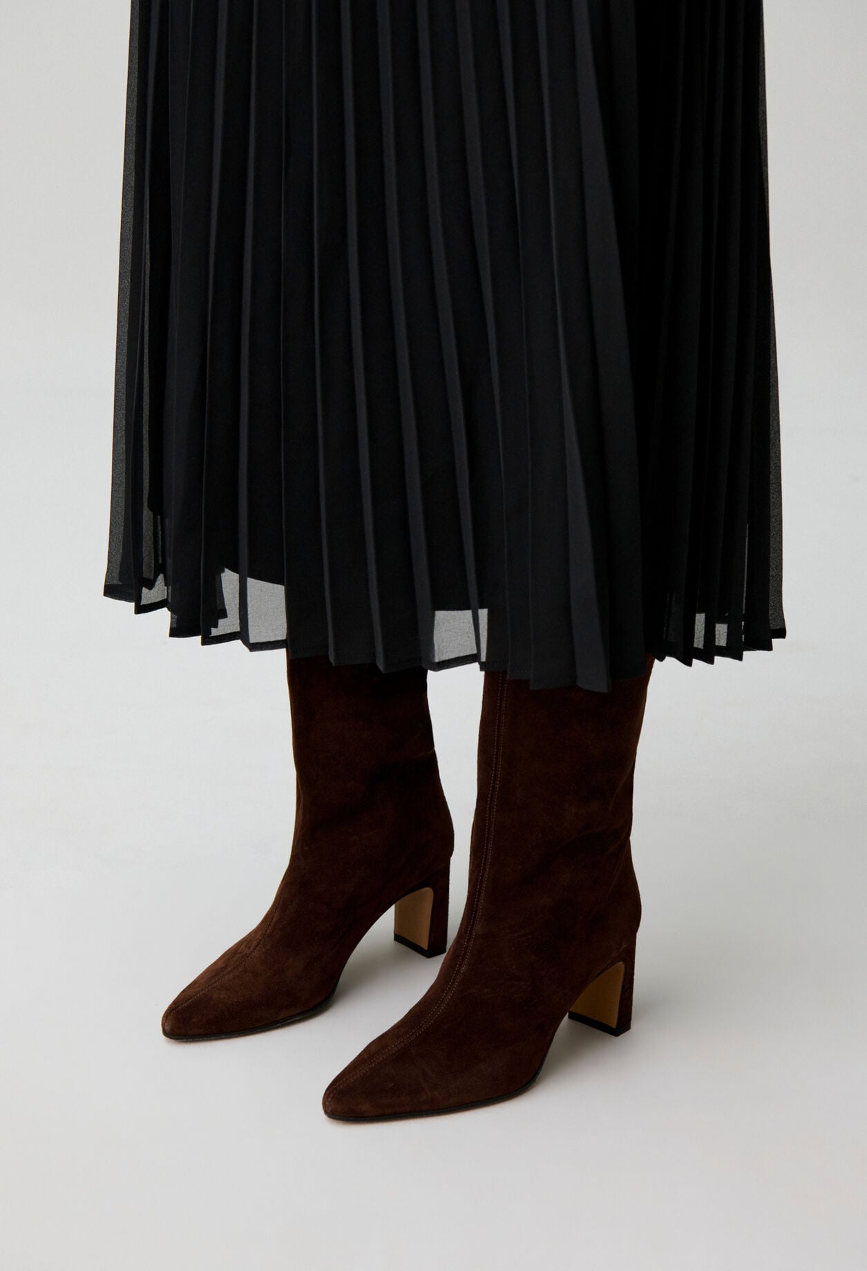 Suede heeled boots