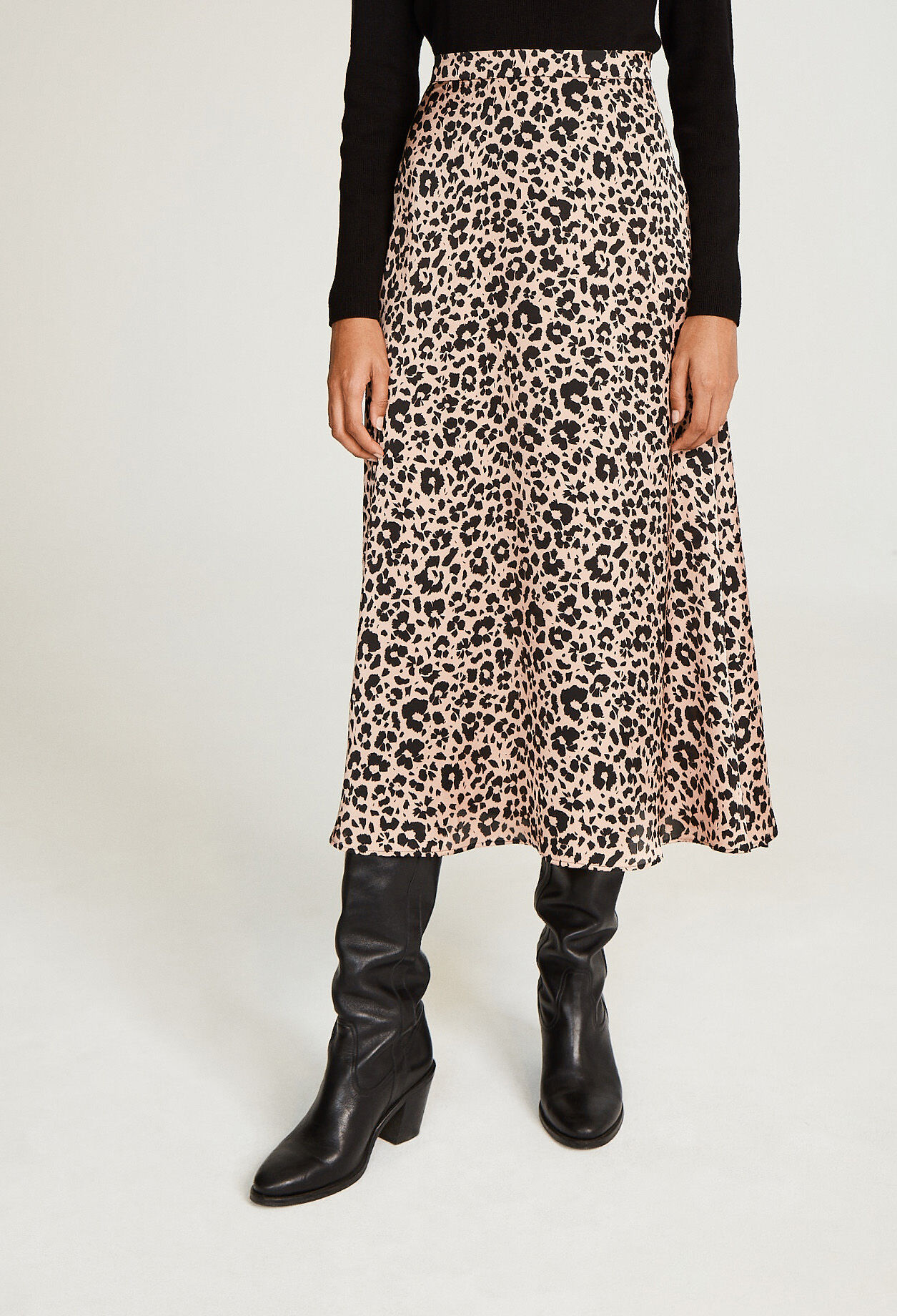 Midi leopard print skirt Midi leopard print skirt