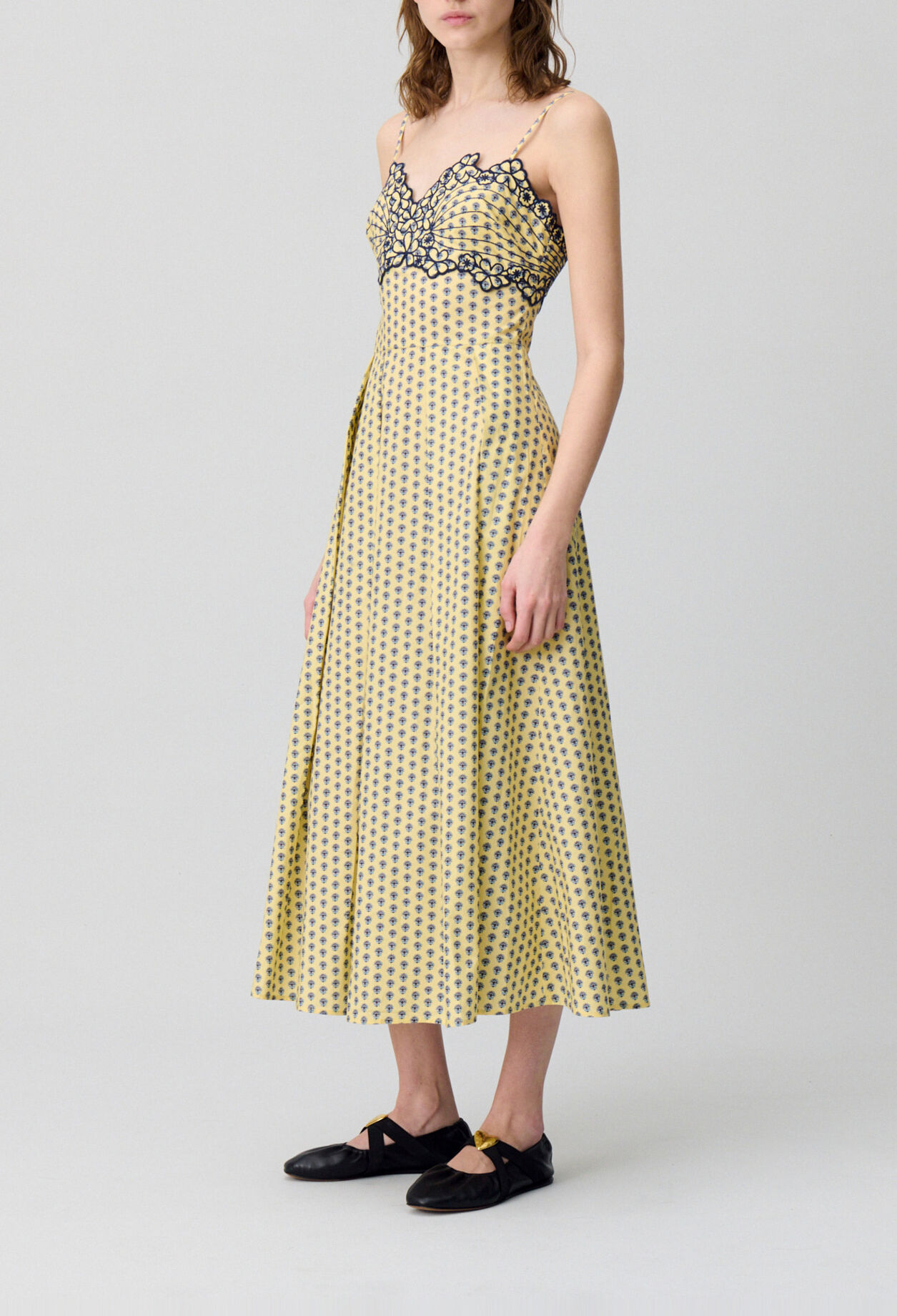 V-neck maxi dress