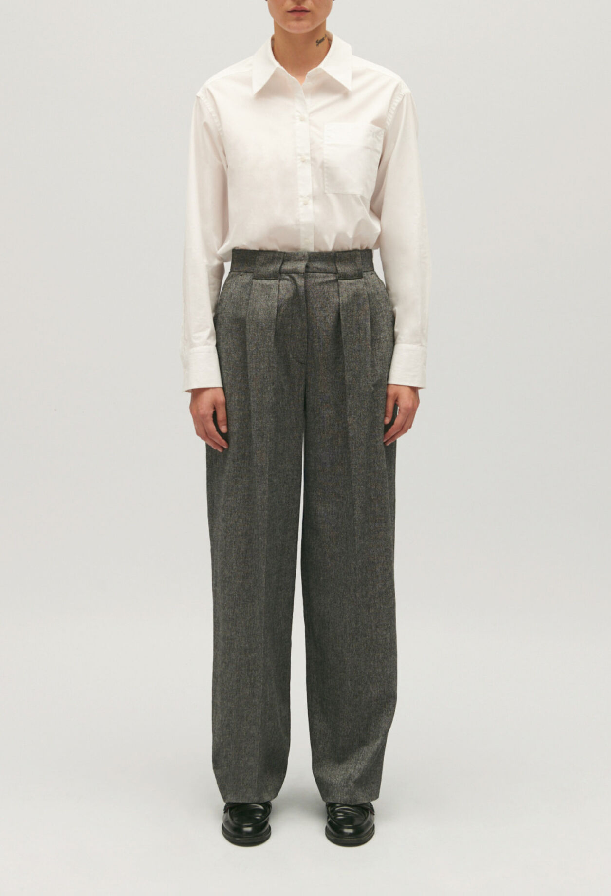 High-waisted trousers