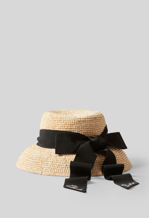 Raffia hat