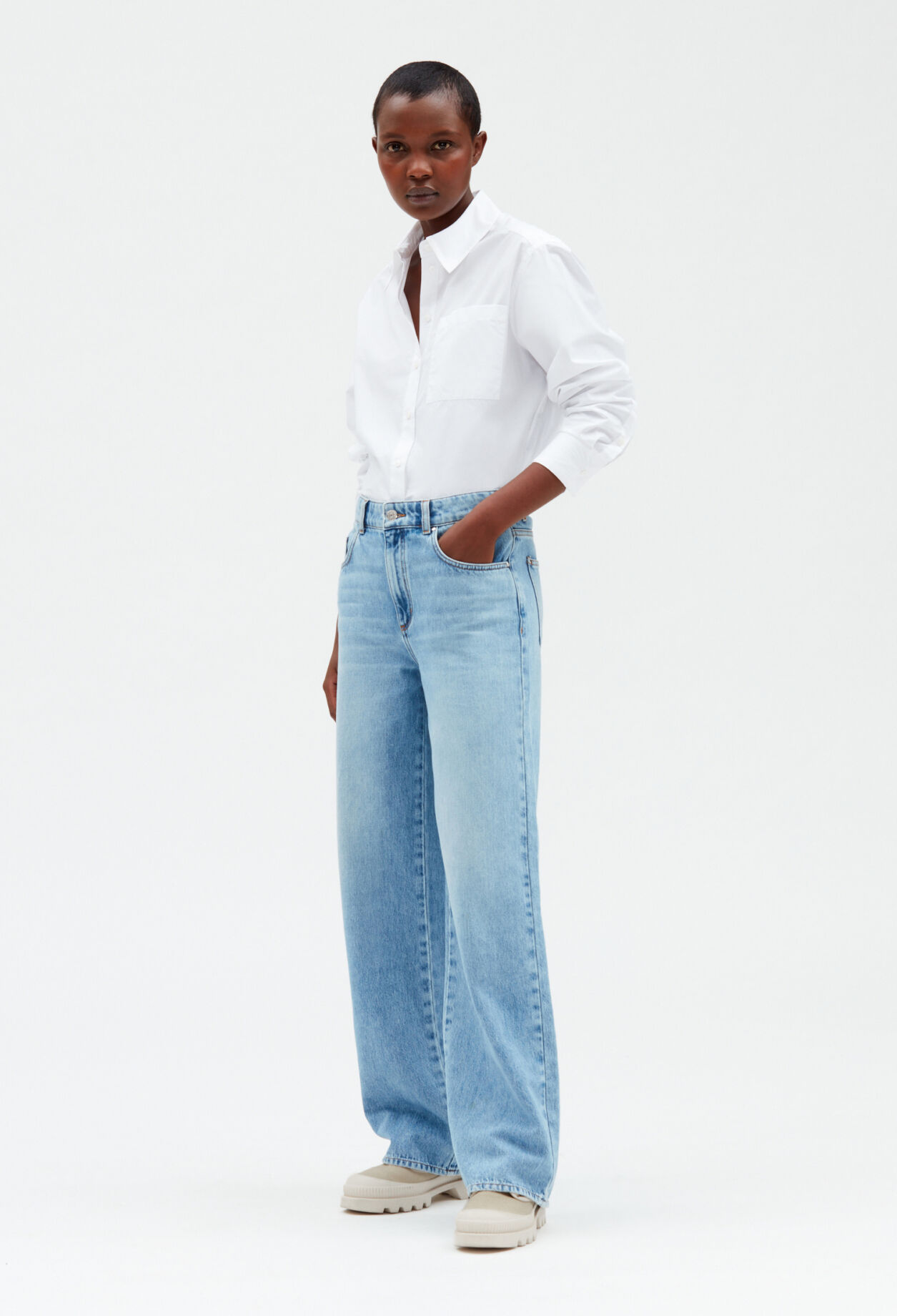 Wide leg faded jeans Wide leg faded jeans