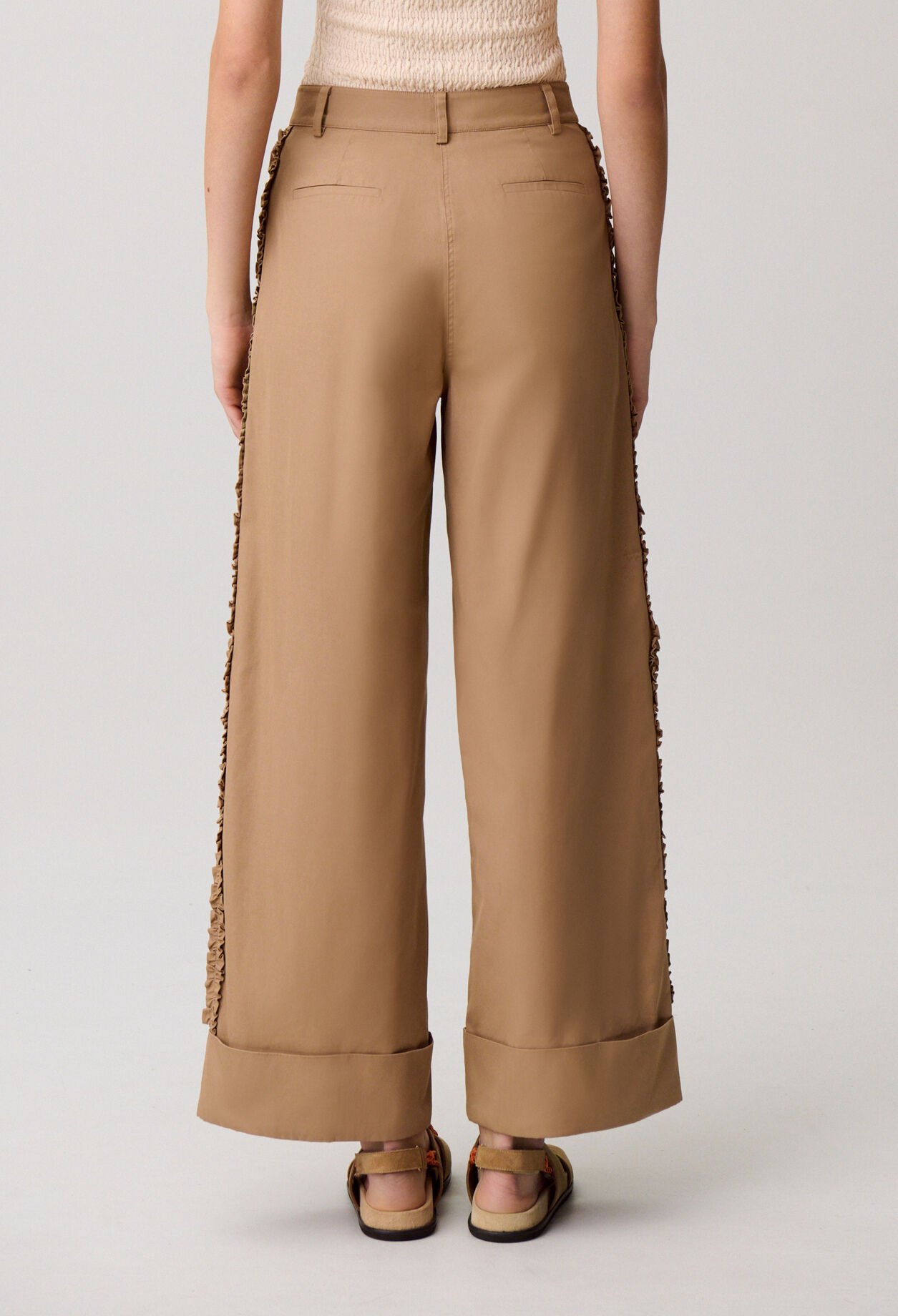 Wide-leg trousers