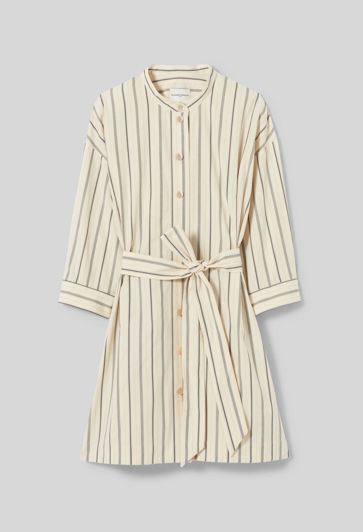 Short dress with long sleeves