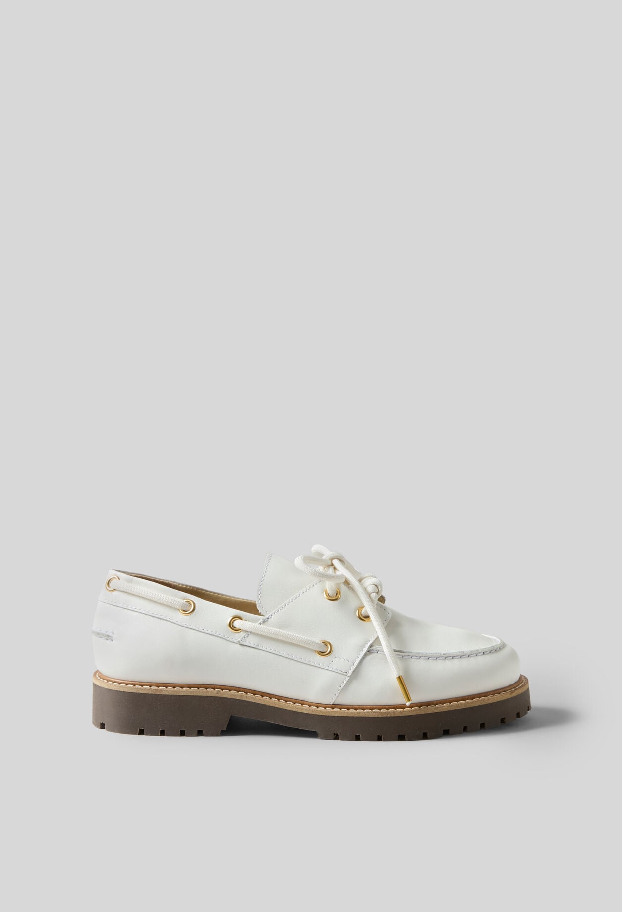 Leather boat shoes