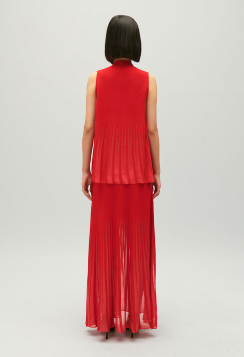 Sleeveless, floaty top