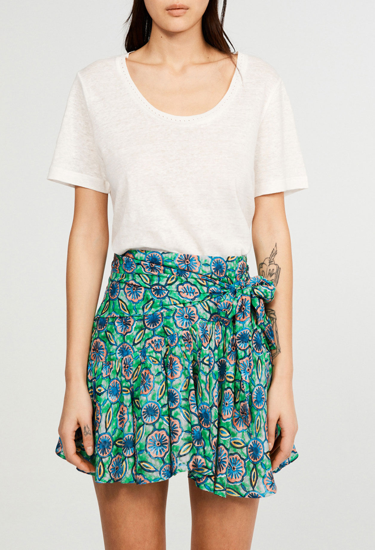 Straight cut T-shirt Straight cut T-shirt