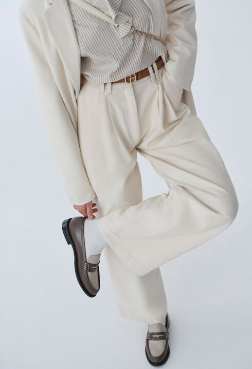 Wide pleated denim trousers