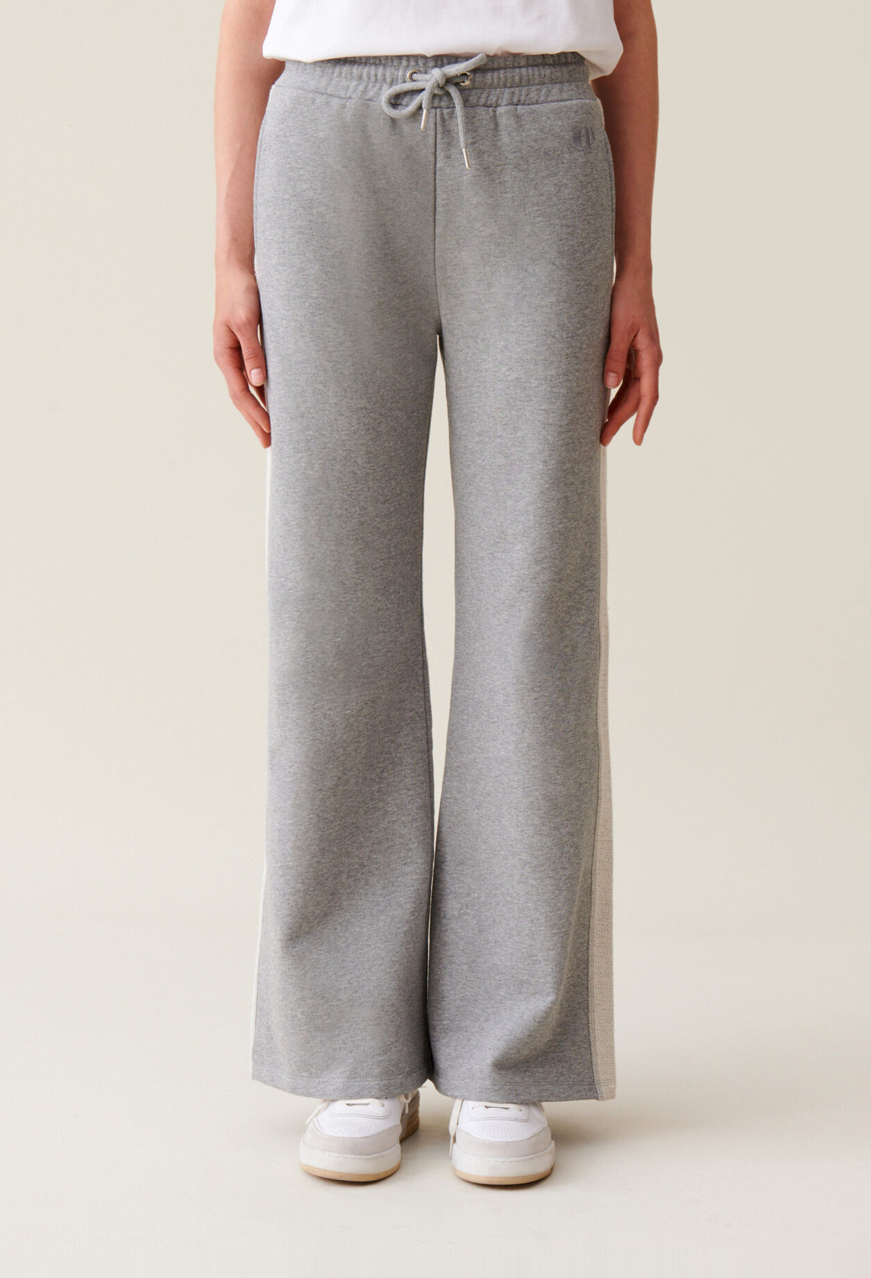 Contrasting grey comfort trousers