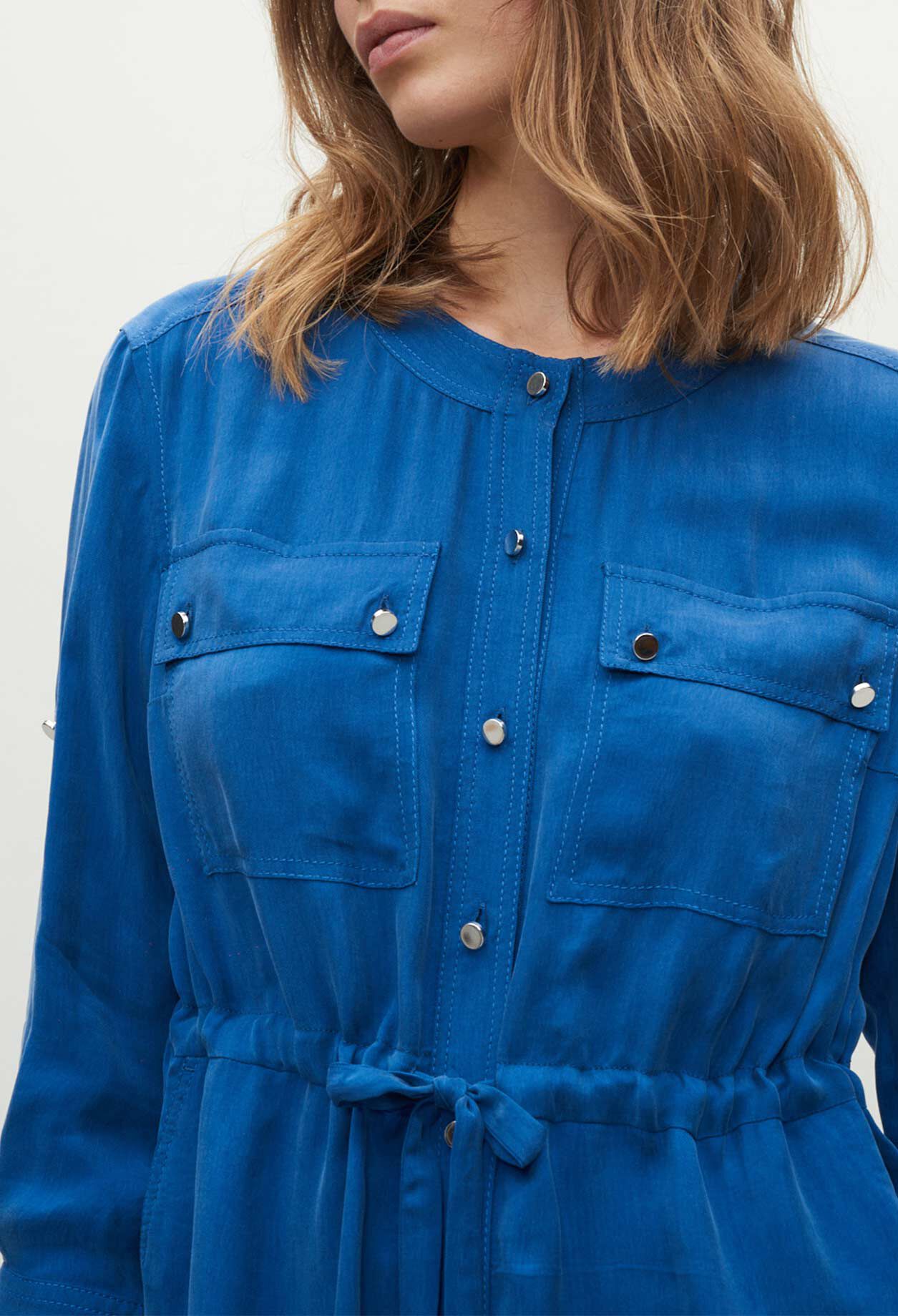 Button-down dress with round neckline
