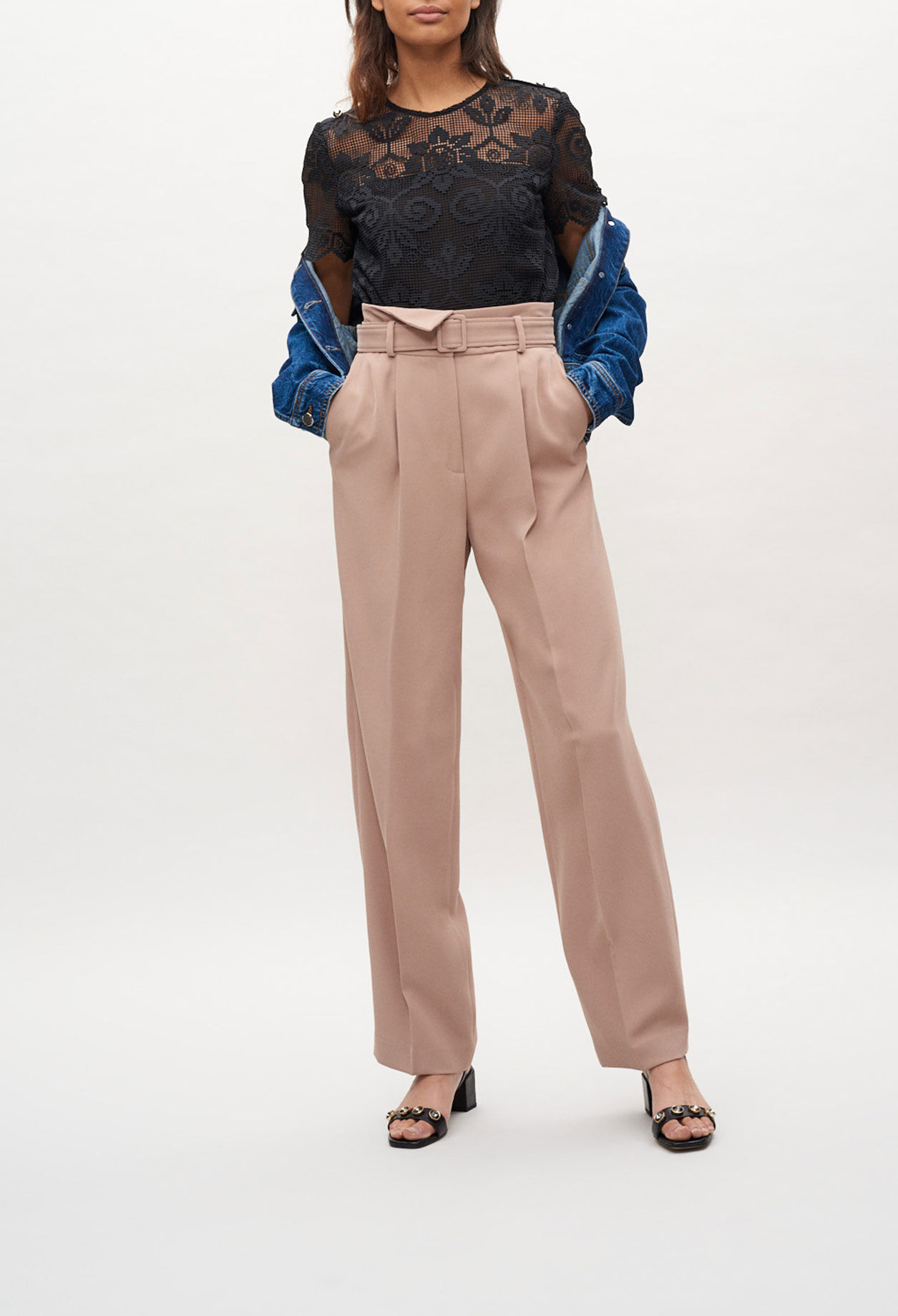 Belted carrot trousers Belted carrot trousers