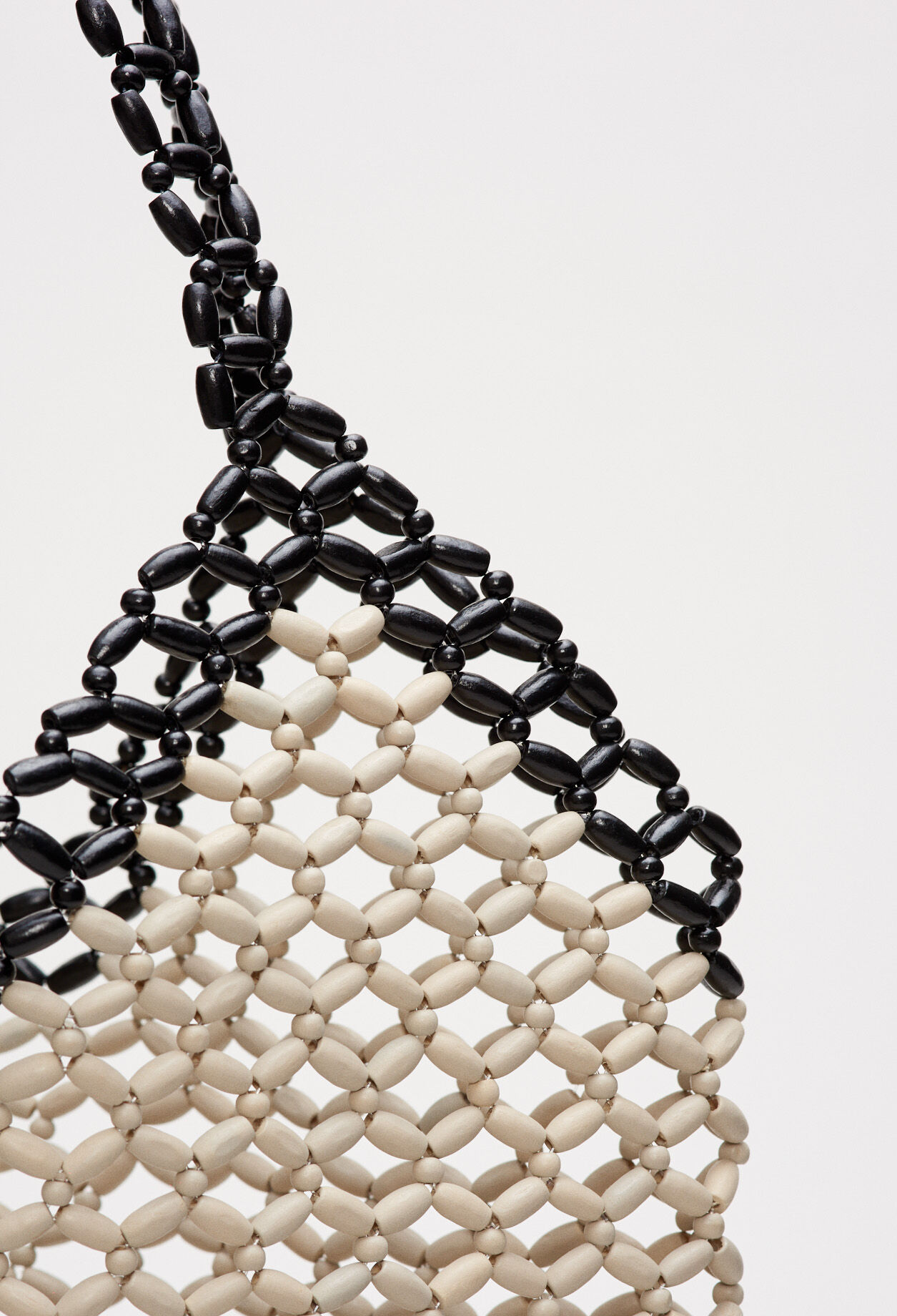 Bag with wooden beads