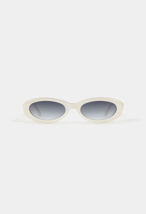 Oval sunglasses