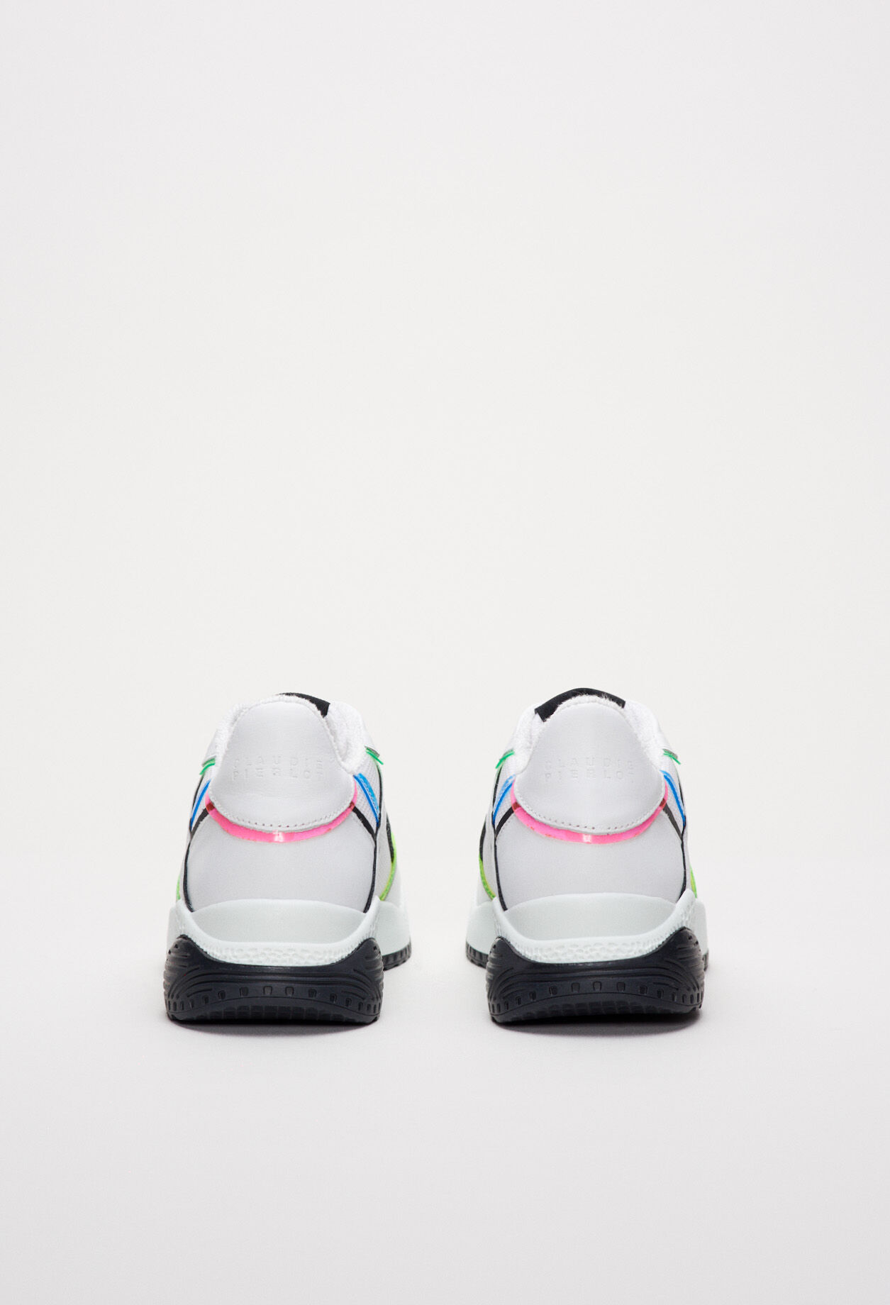 Trainers with graphic soles