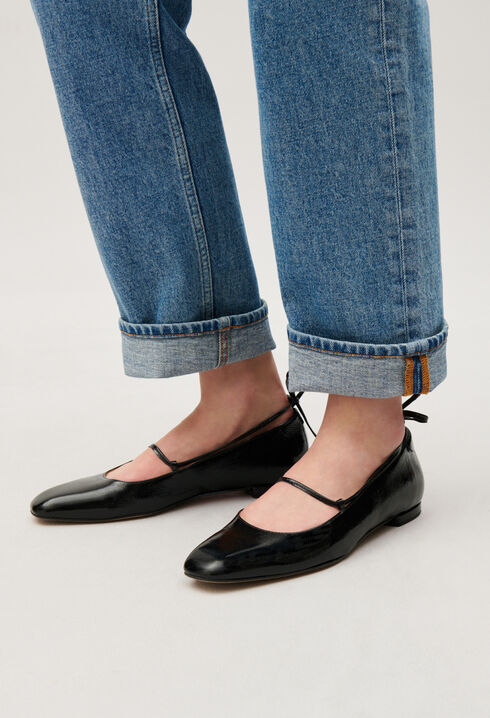 Patent leather ballet pumps