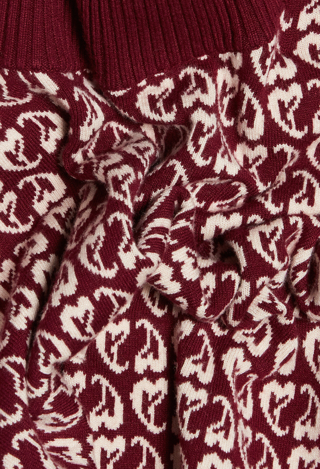 Pull bicolore maille imprimé coeur Pull bicolore maille imprimé coeur
