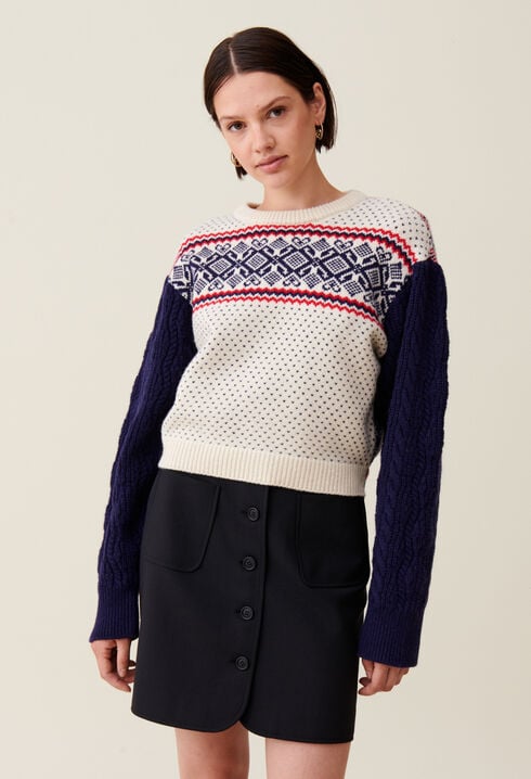 Round-neck patterned jumper