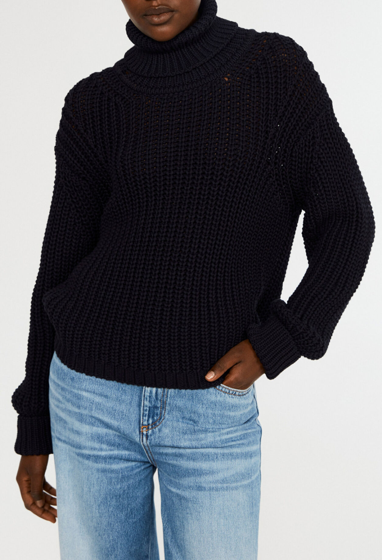 Knitted pullover