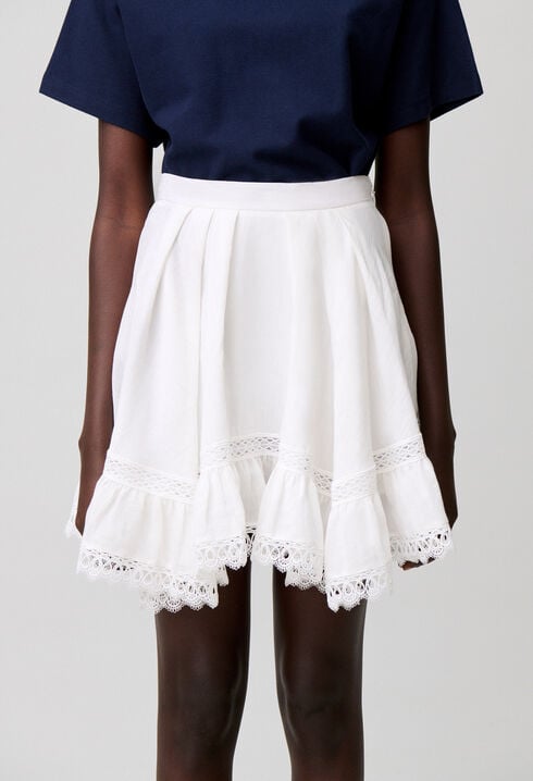 Short lace skirt