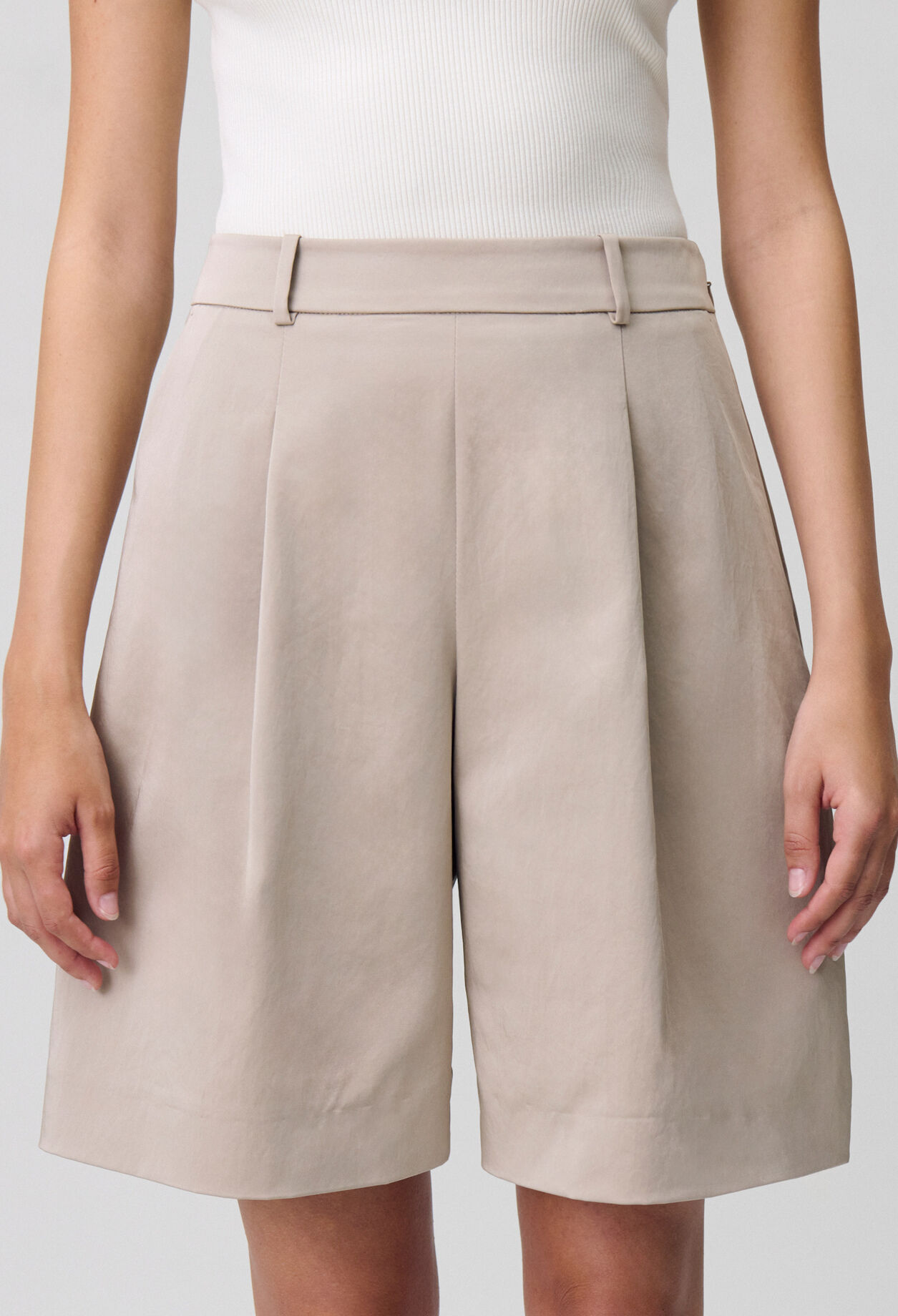 Pleated Bermuda Shorts