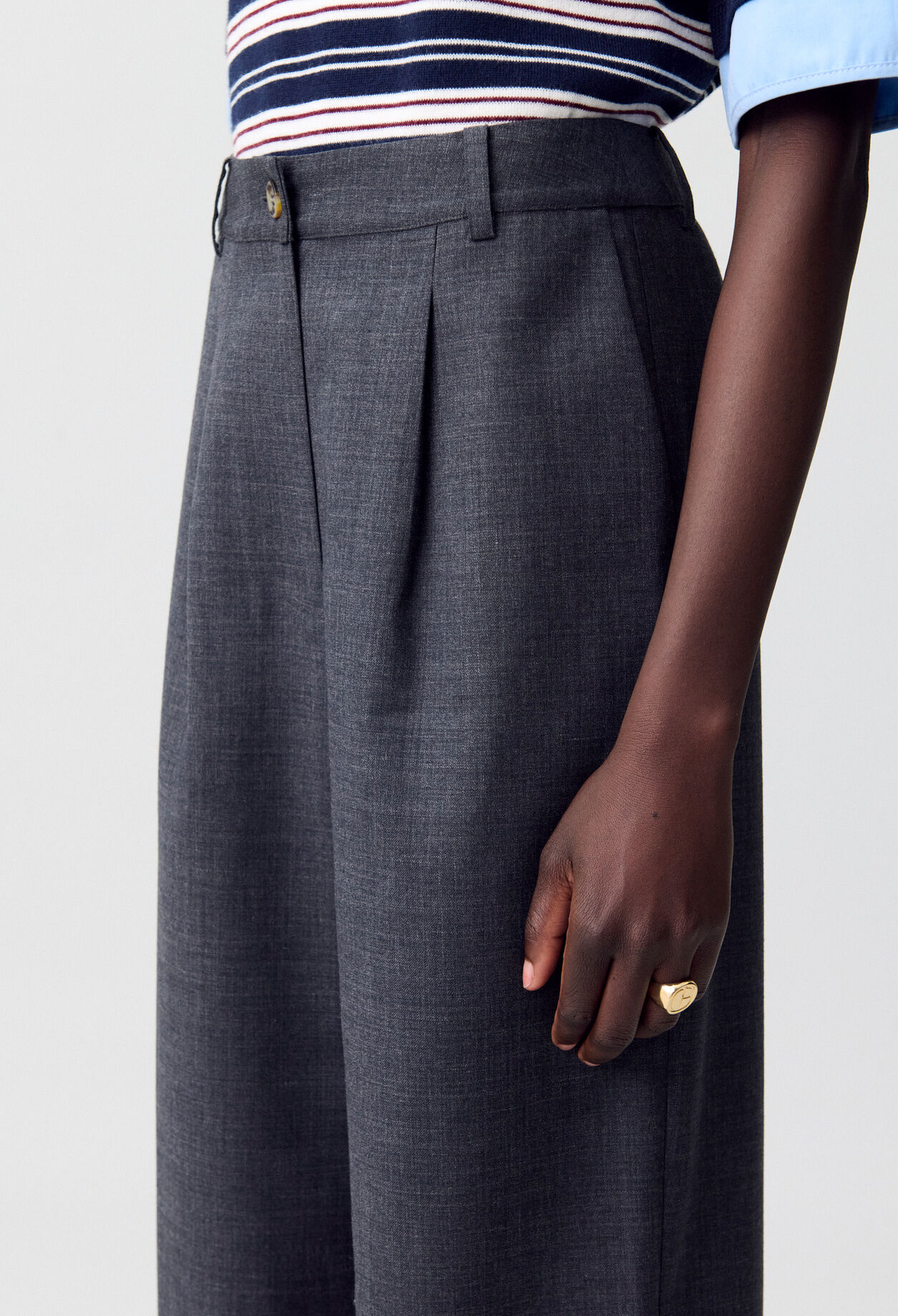 Wide-leg Tailored Trousers